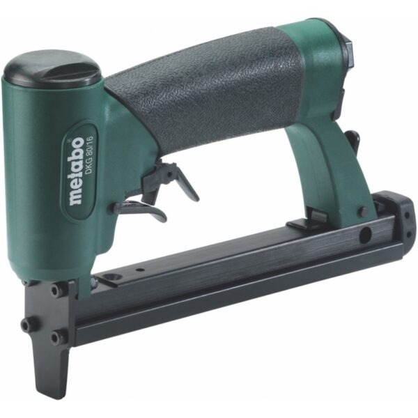 10. Vzduchová sponkovačka – Metabo DKG 80/16